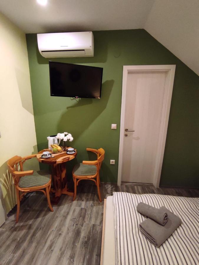 Accommodation "Old Town Dreznik" Rakovica Dış mekan fotoğraf