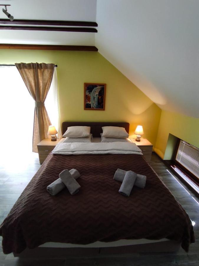 Accommodation "Old Town Dreznik" Rakovica Dış mekan fotoğraf