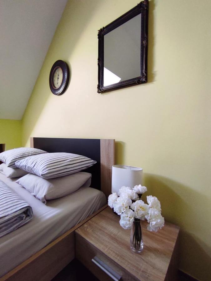 Accommodation "Old Town Dreznik" Rakovica Dış mekan fotoğraf
