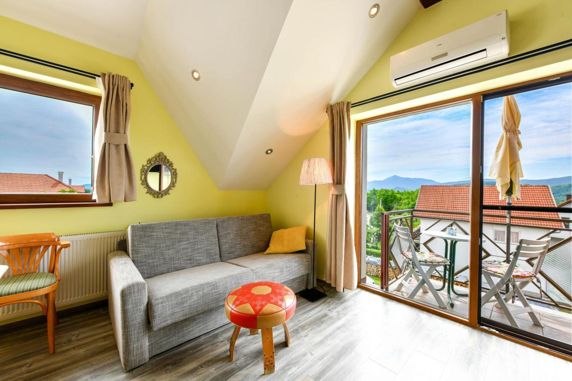 Accommodation "Old Town Dreznik" Rakovica Dış mekan fotoğraf